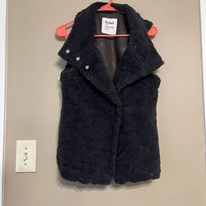 dylan Women’s Faux Fur Dark Brown Button Vest Medium